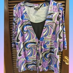 Colorful 3/4 sleeve blouse with tie at waist